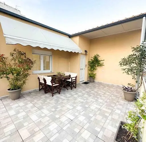 Sunny Rooftop House *